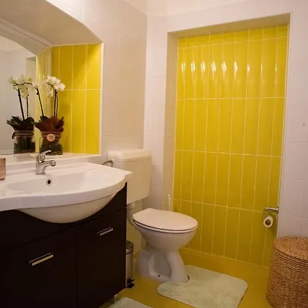 Olive Tree أوماغ